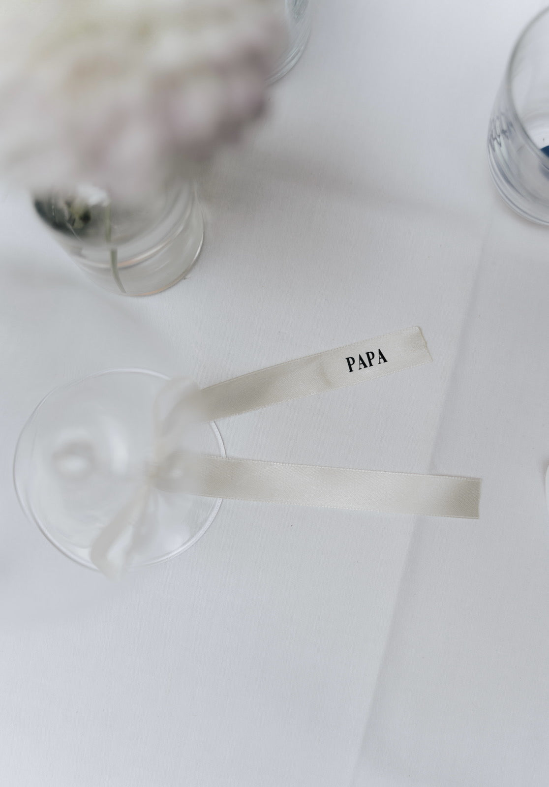 Personalisierte Schleifen für Hochzeiten