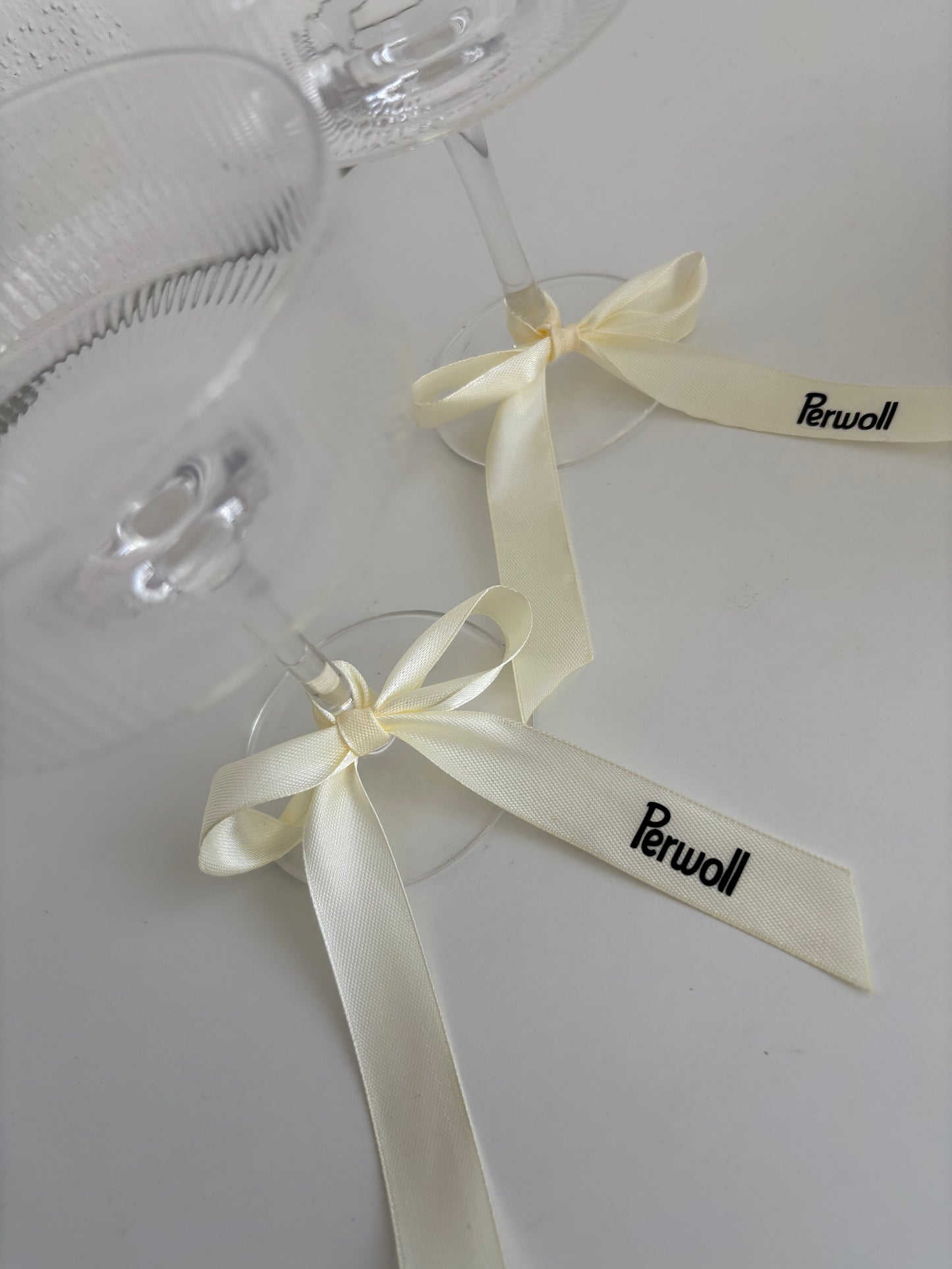 Personalisierte Schleifen für Hochzeiten
