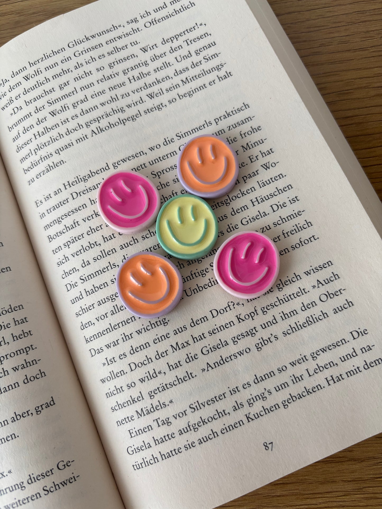 Smiley Magnet