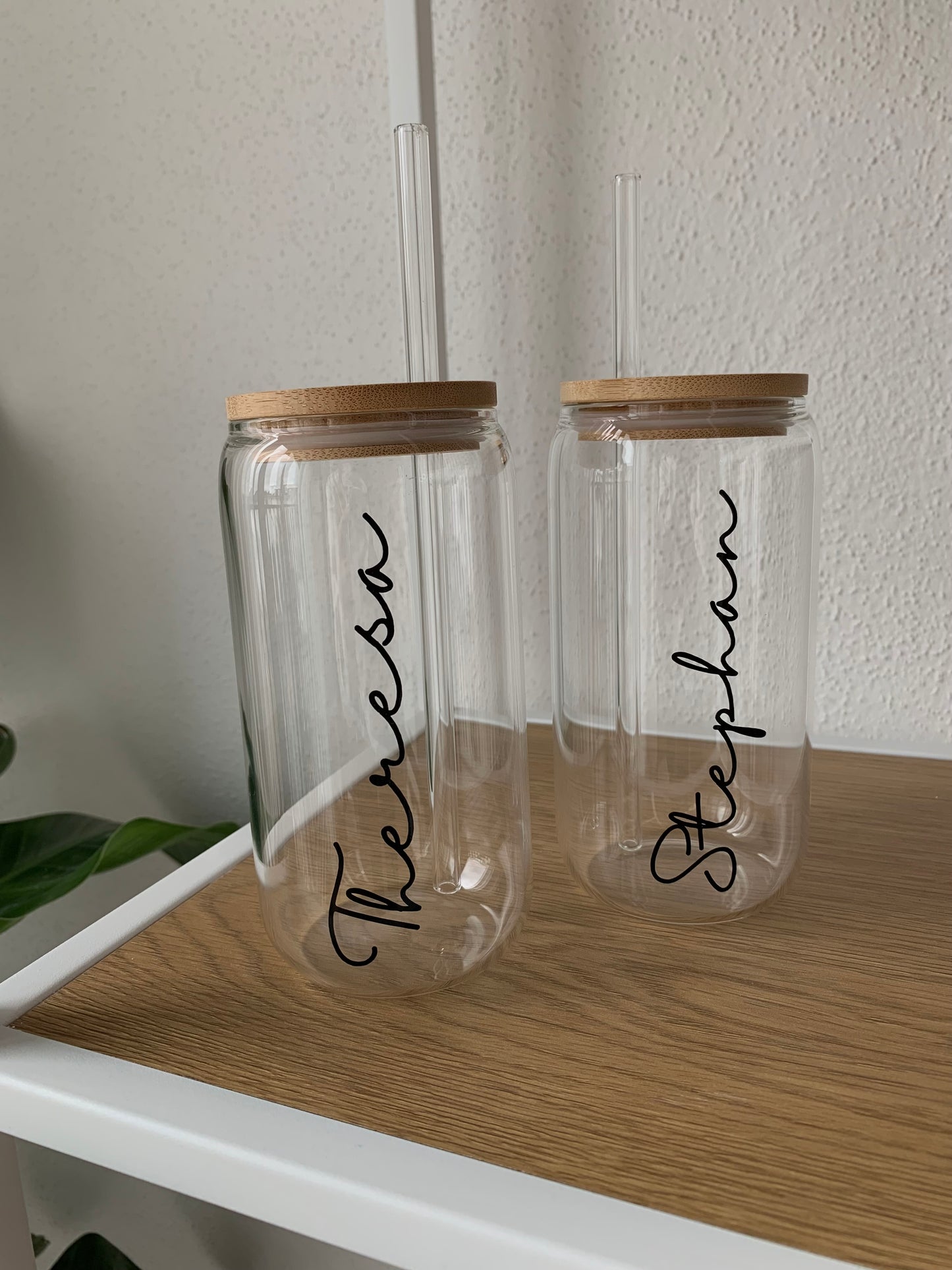 Glas "Name"
