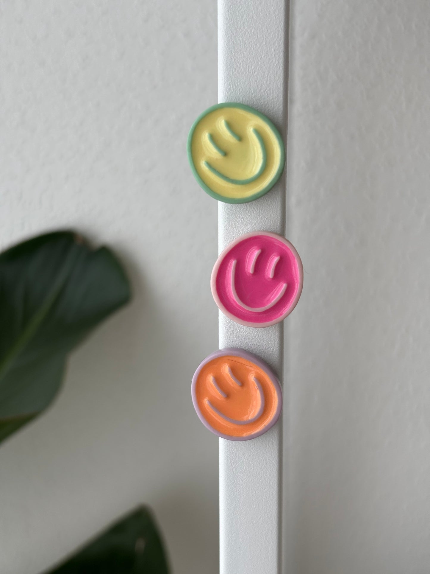 Smiley Magnet