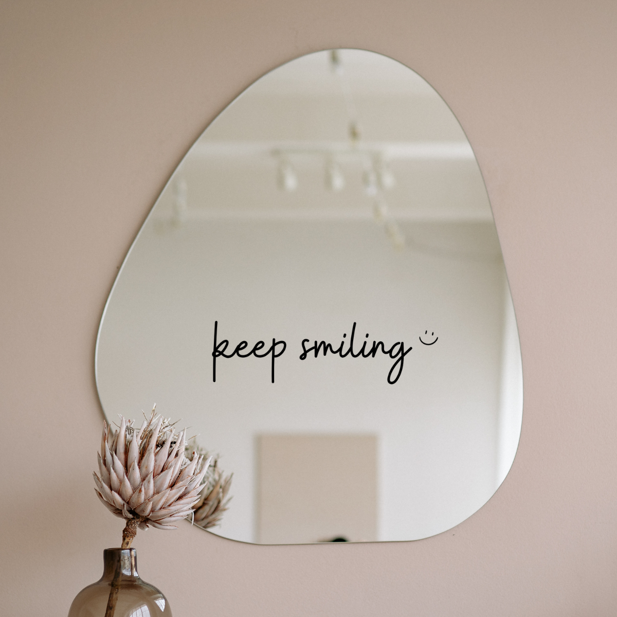 Aufkleber „keep smiling“