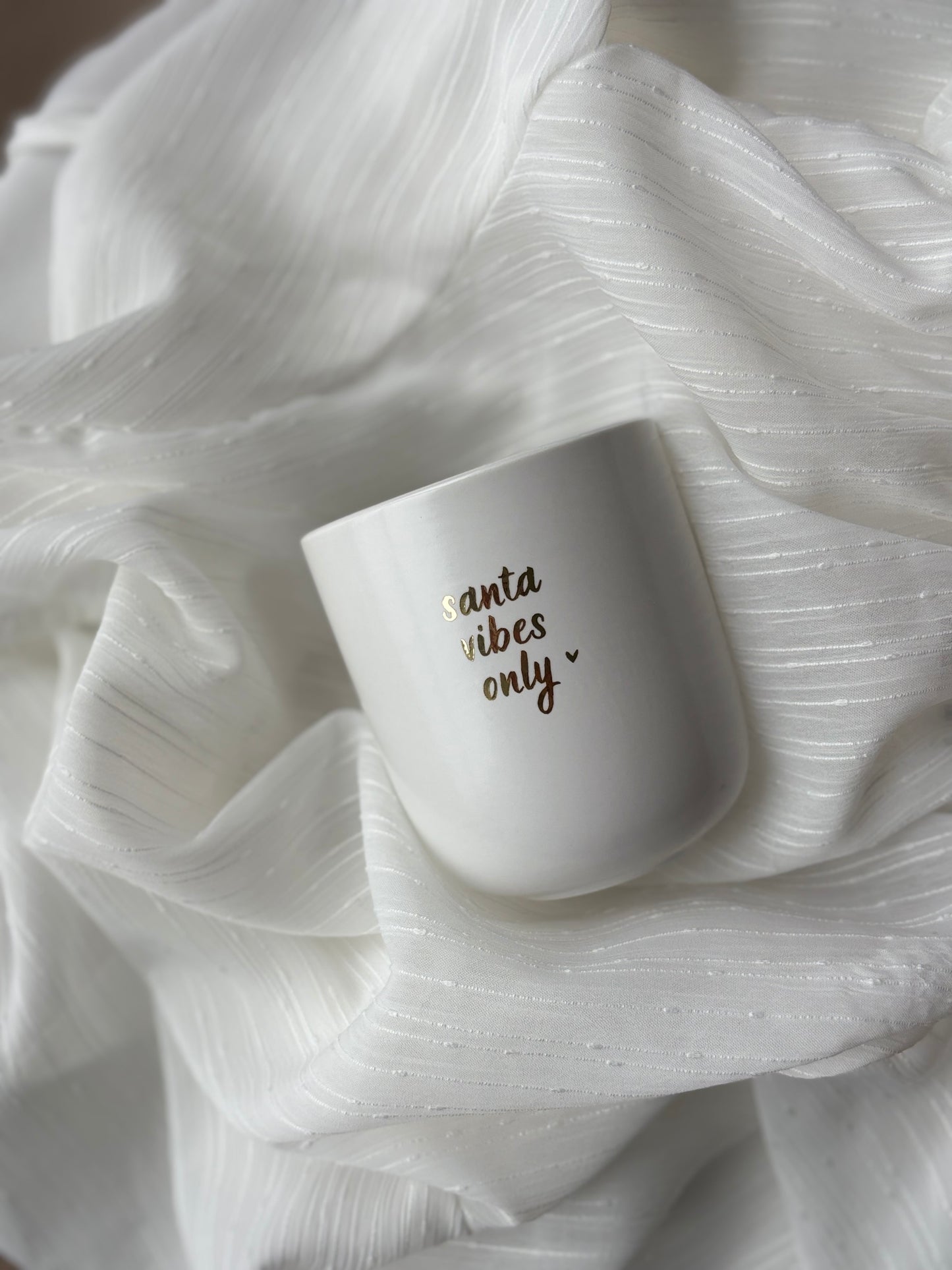 Tasse „santa vibes only“