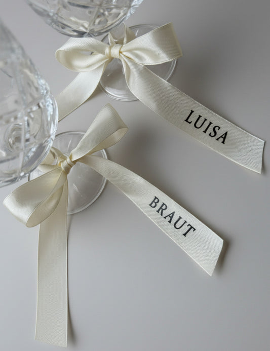 Personalisierte Schleifen für Hochzeiten