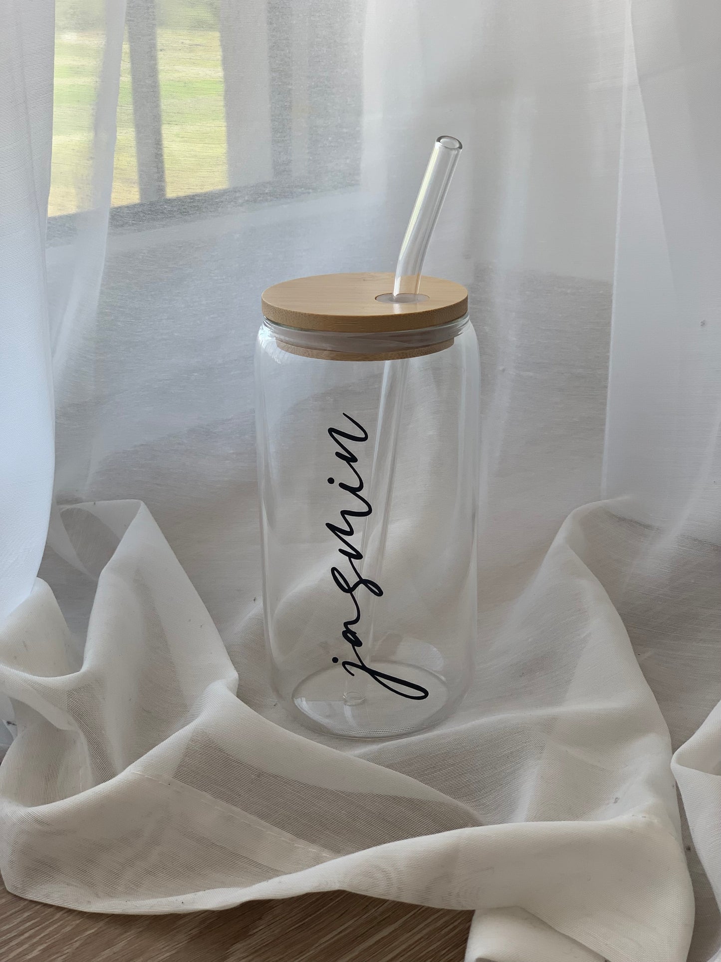 Glas "Name"
