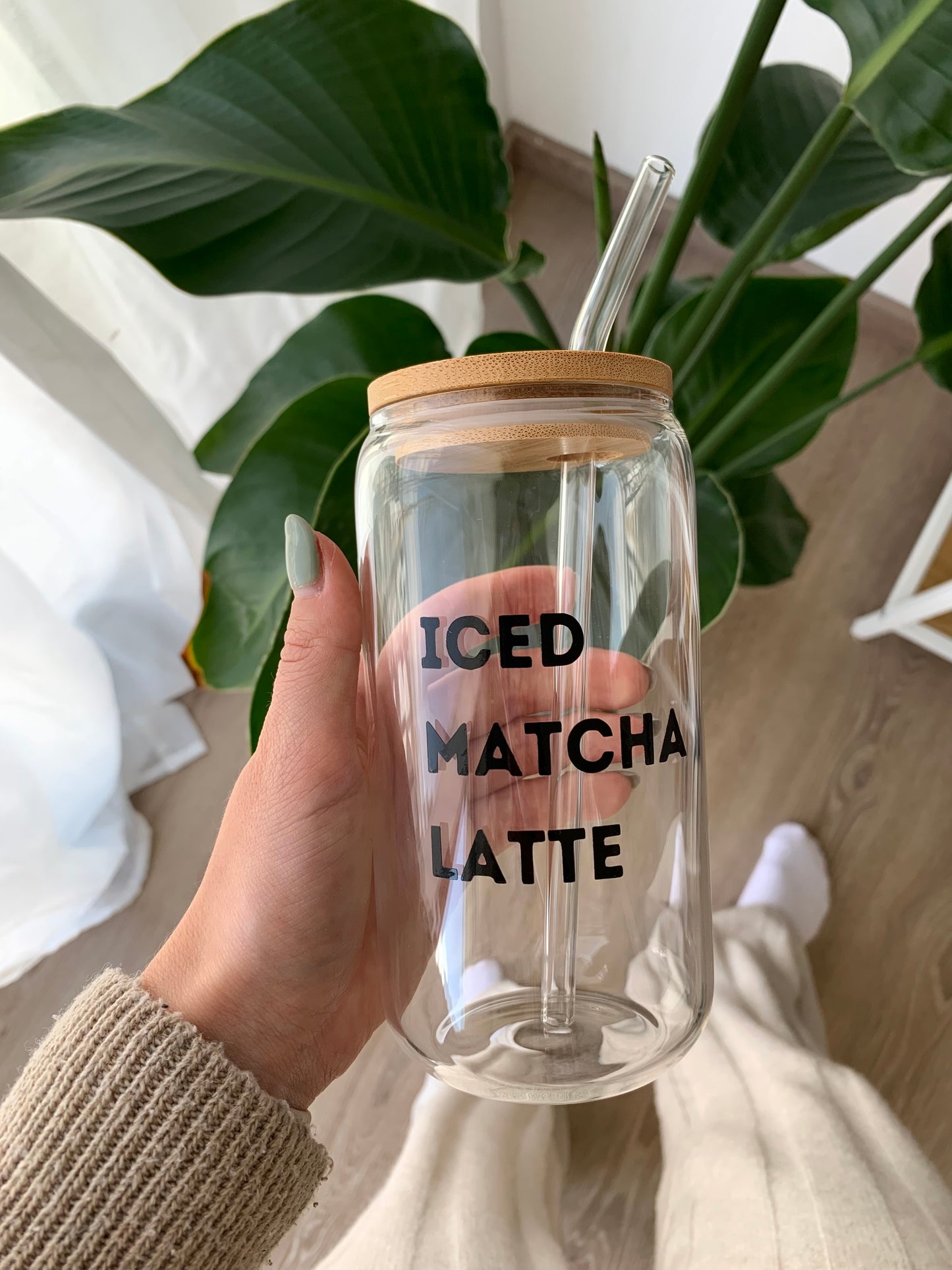 Glas „Iced Matcha Latte“