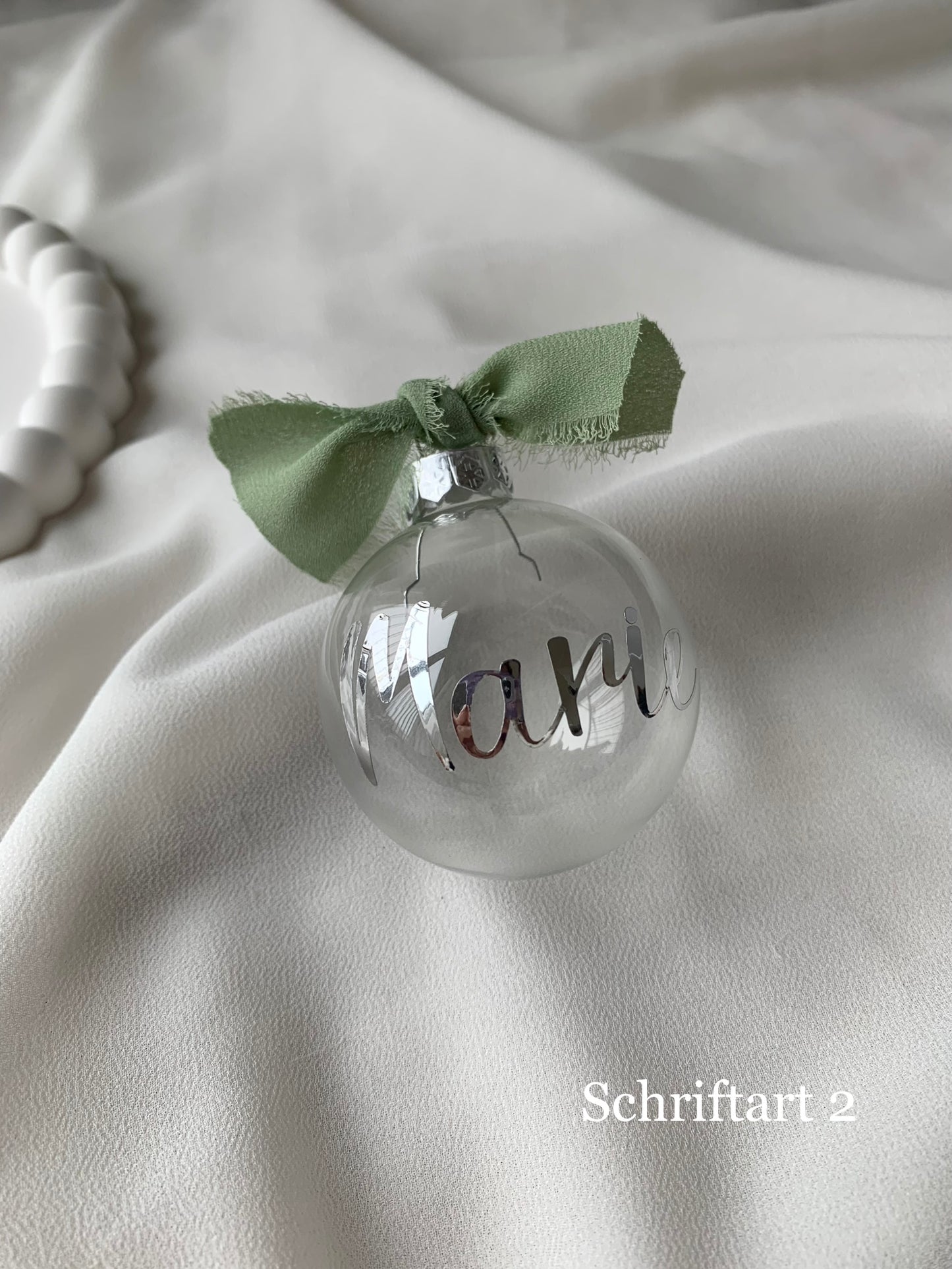 Personalisierte Christbaumkugel, Schleife