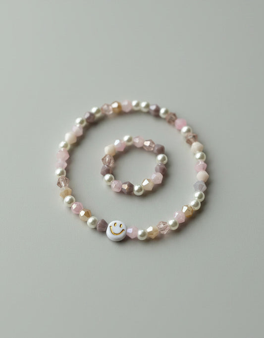 Rosa Perlenarmband mit Smiley / Buchstabe