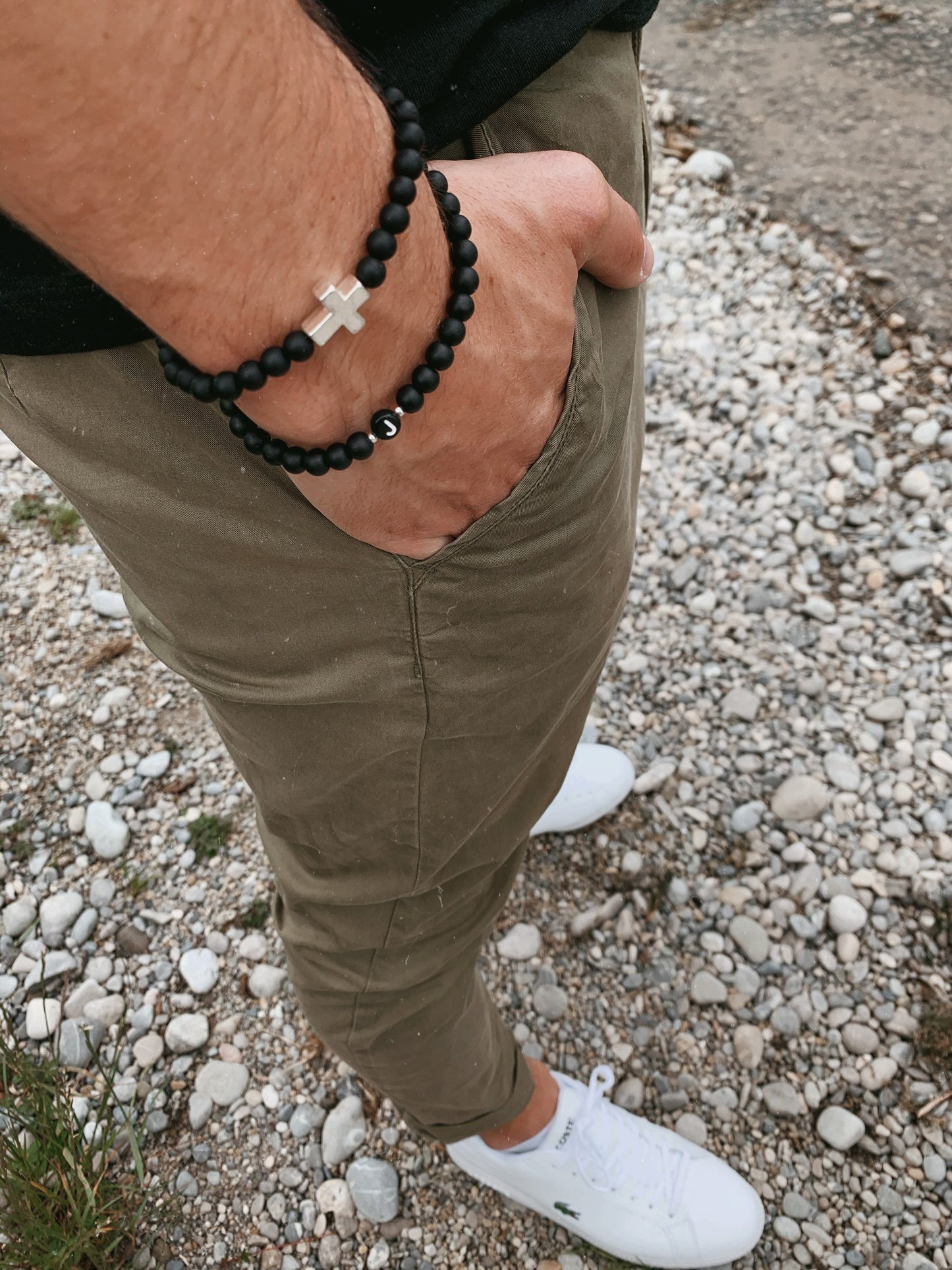 Perlenarmband, Kreuz